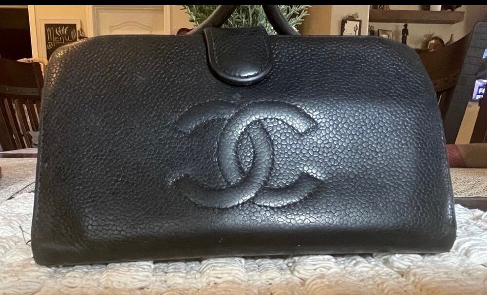 Chanel Black Caviar Long Wallet authentic